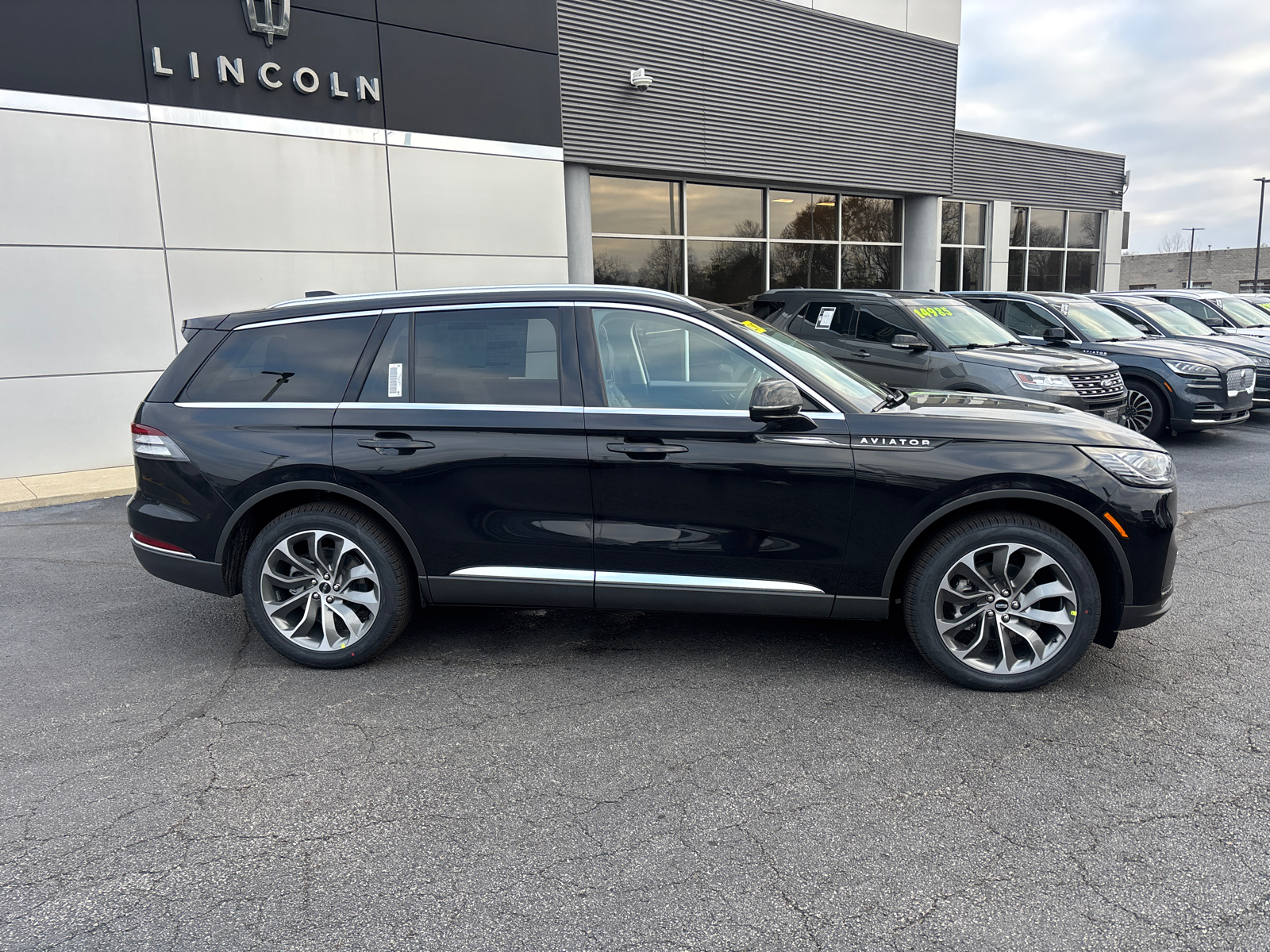 2025 Lincoln Aviator Premiere 8