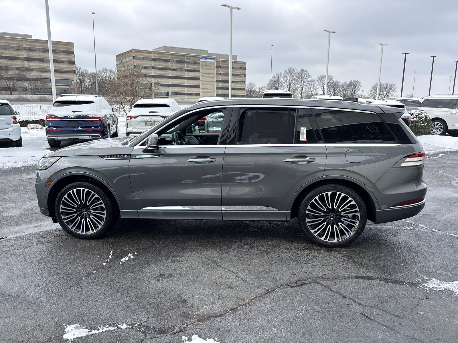 2025 Lincoln Aviator Black Label 4