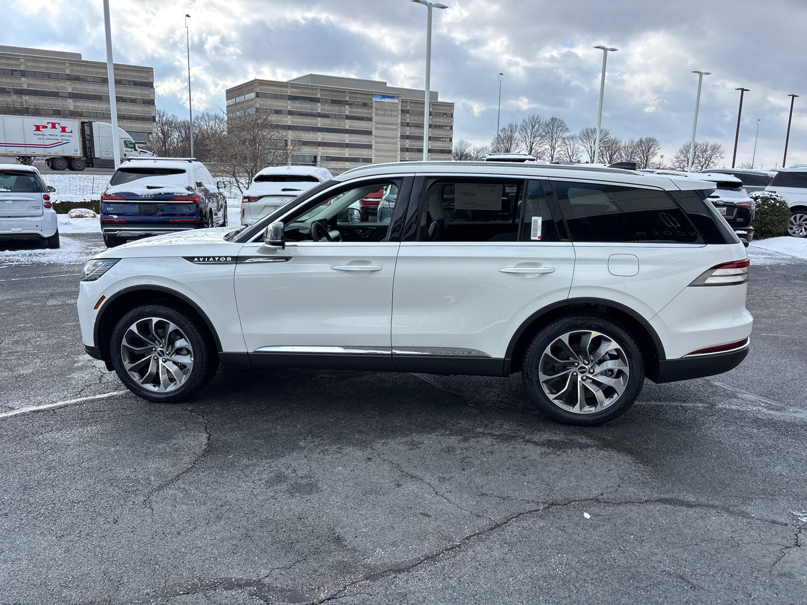 2025 Lincoln Aviator Reserve 4