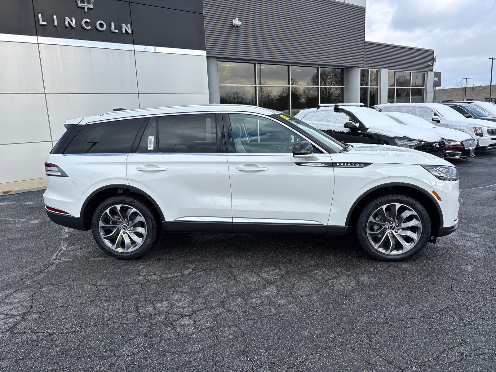 2025 Lincoln Aviator Reserve 8