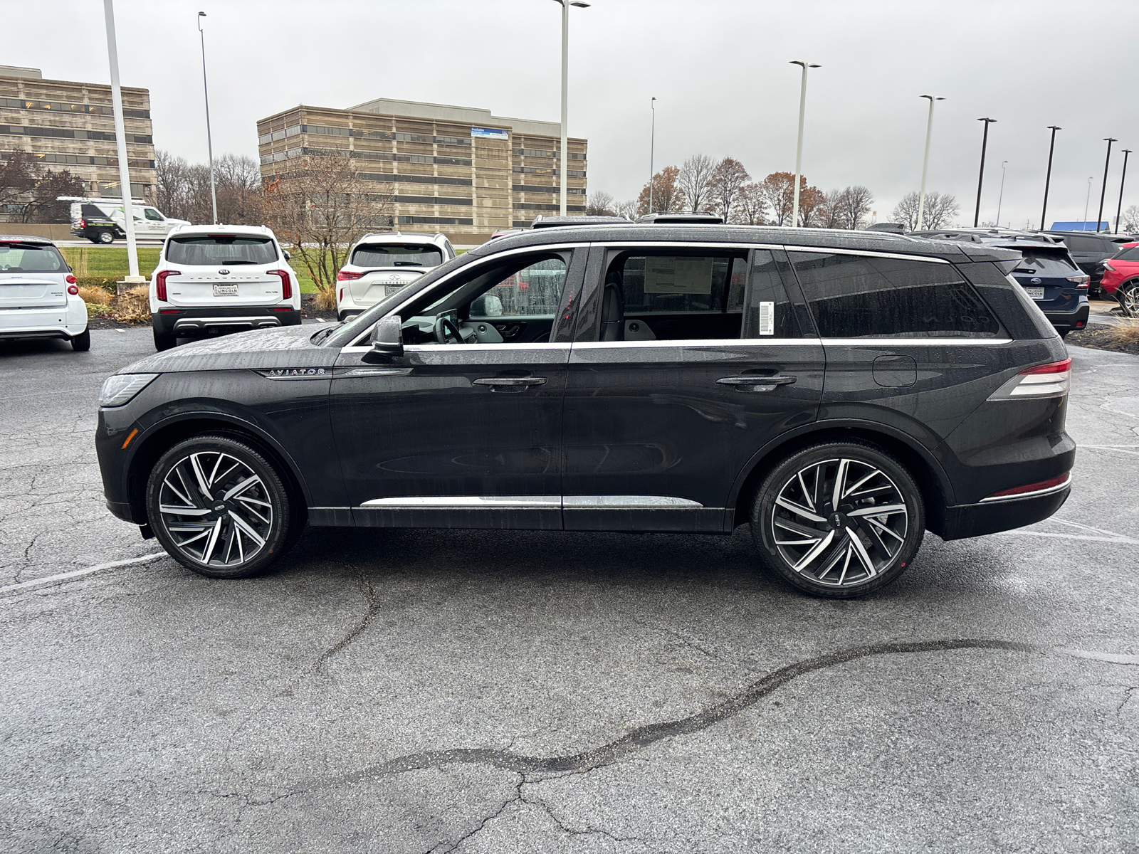 2025 Lincoln Aviator Black Label 4