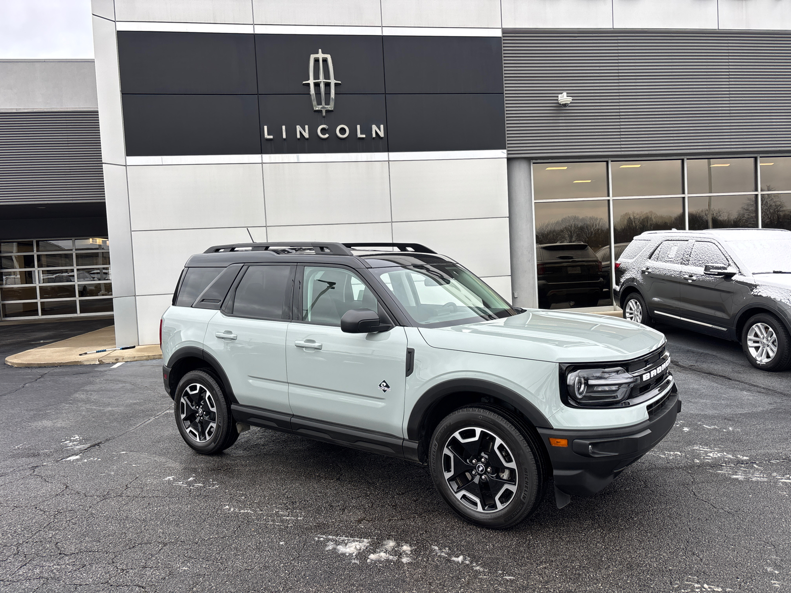 2022 Ford Bronco Sport Outer Banks 1