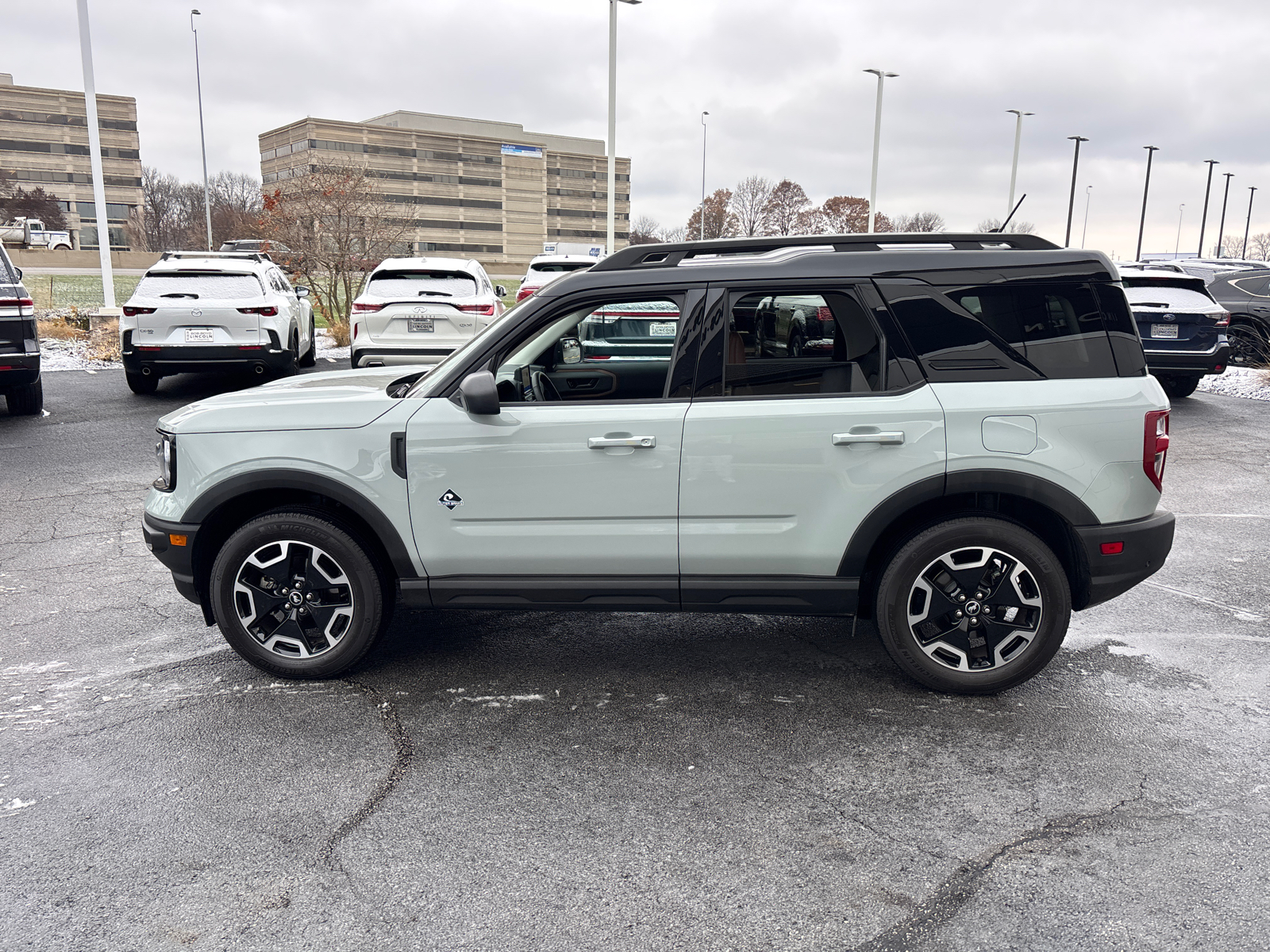 2022 Ford Bronco Sport Outer Banks 4