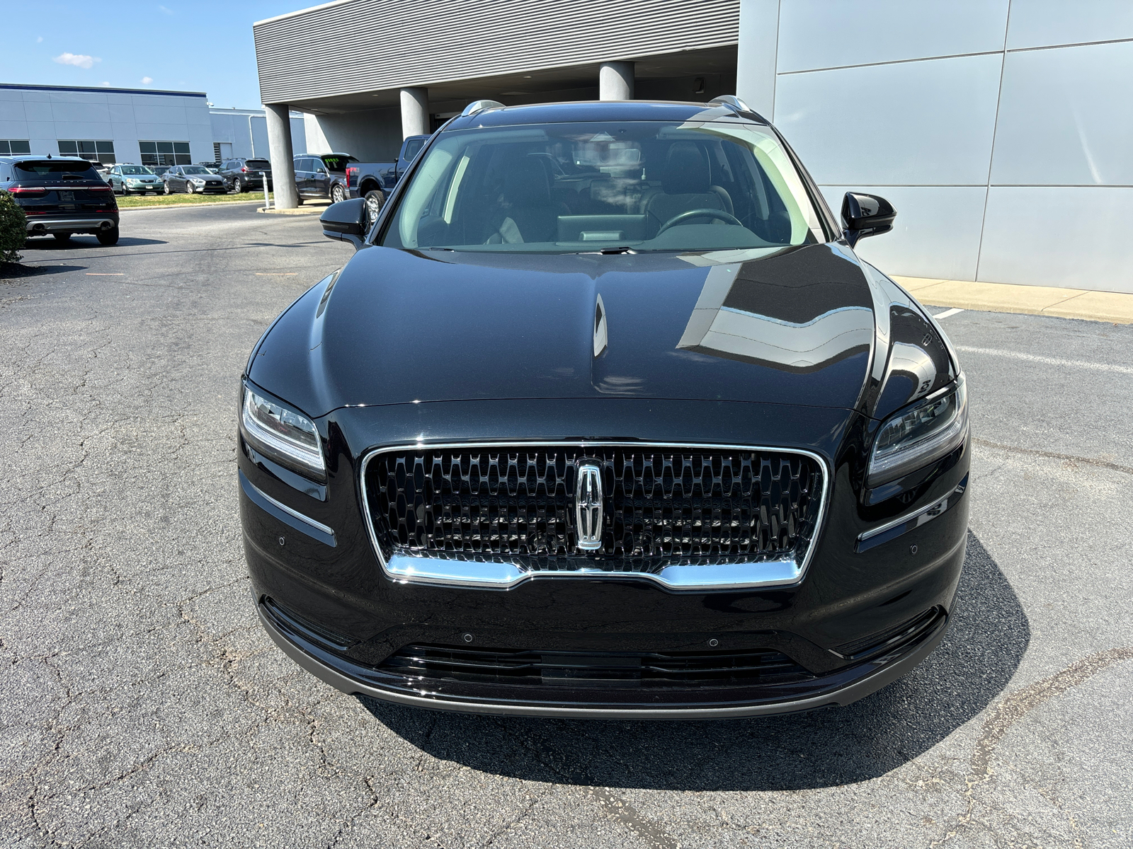 2022 Lincoln Nautilus Reserve 2