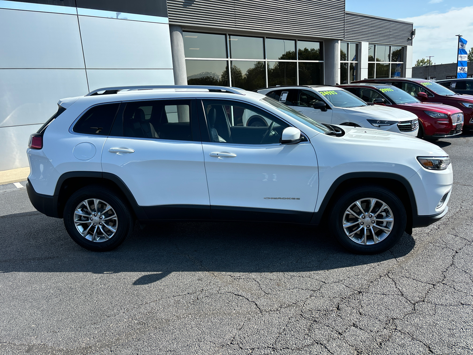 2021 Jeep Cherokee Latitude Lux 8