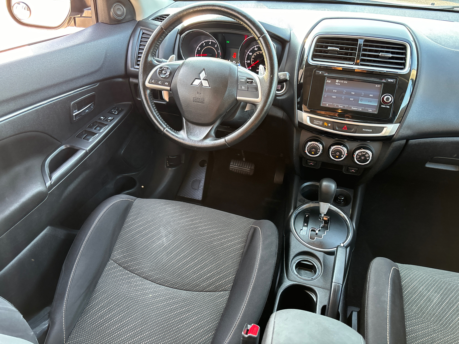 2015 Mitsubishi Outlander Sport SE 29