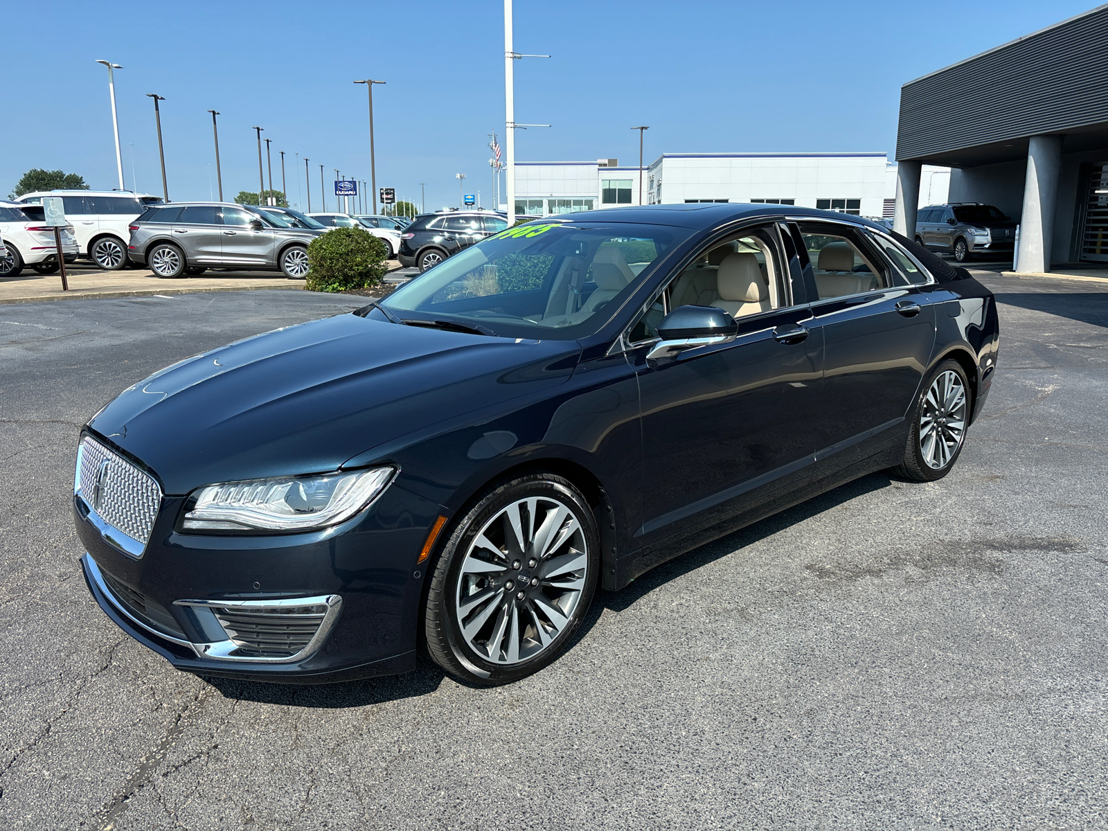 2020 Lincoln MKZ Reserve 3