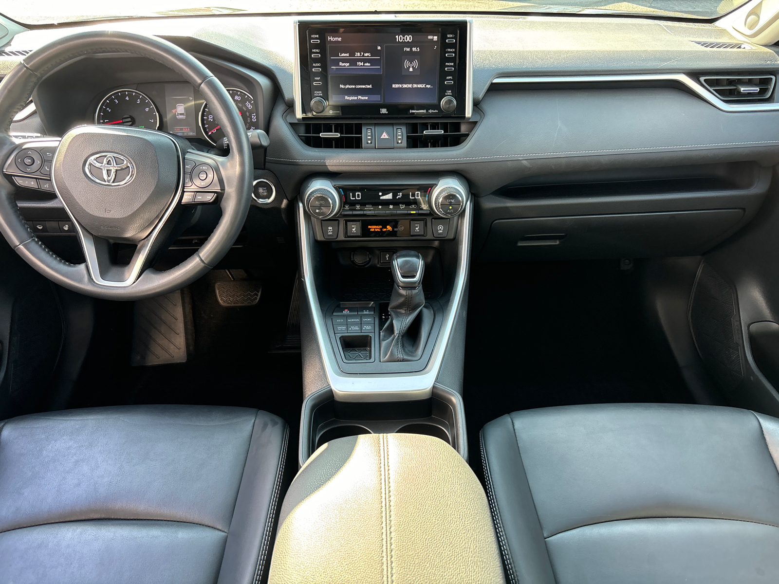 2020 Toyota RAV4 XLE Premium 30