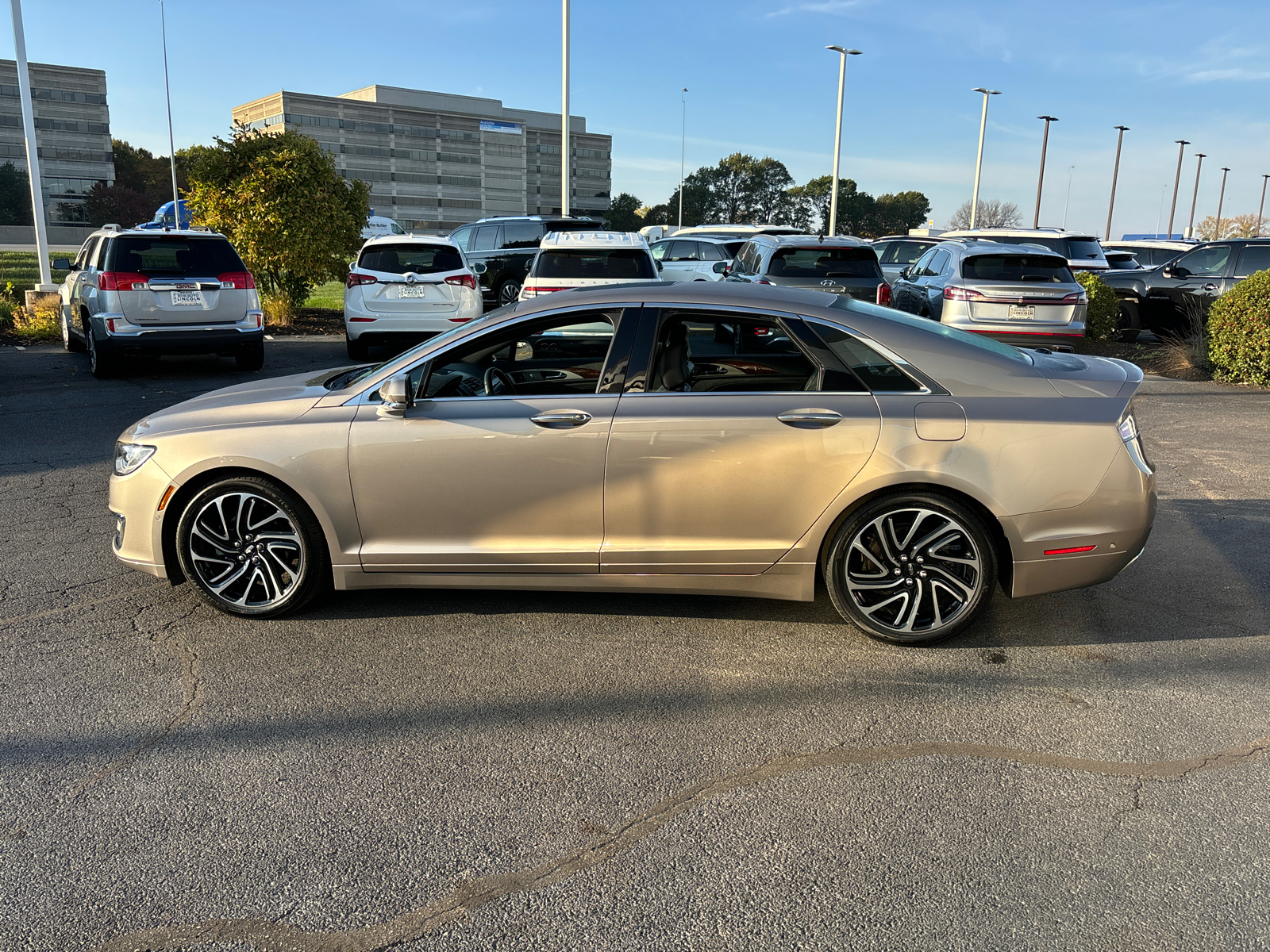 2020 Lincoln MKZ Reserve 4