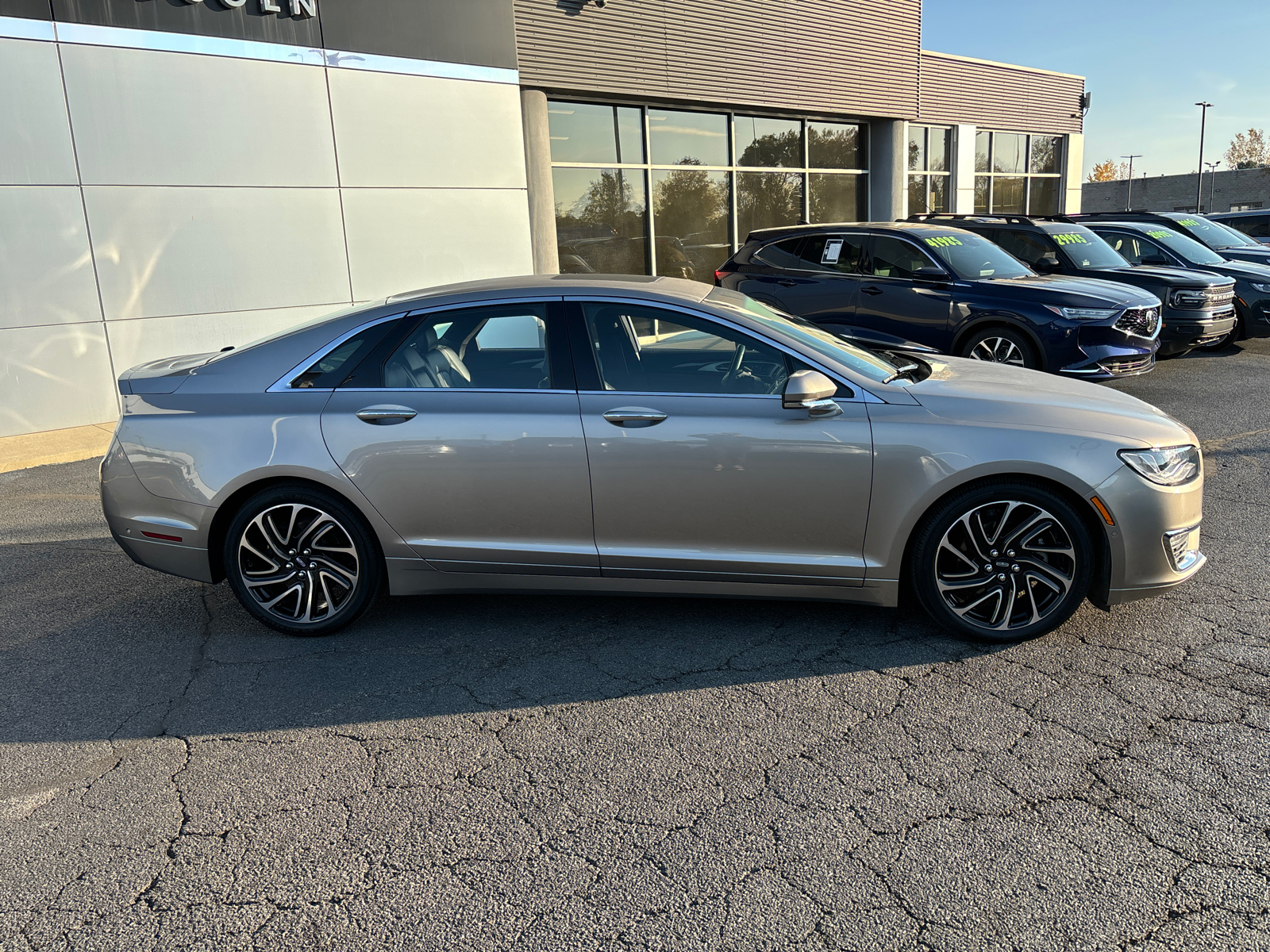 2020 Lincoln MKZ Reserve 8