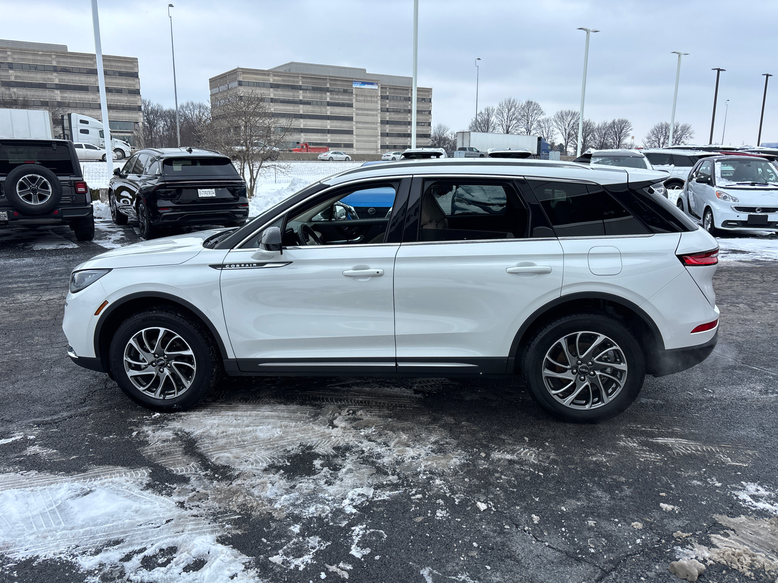 2022 Lincoln Corsair Standard 4