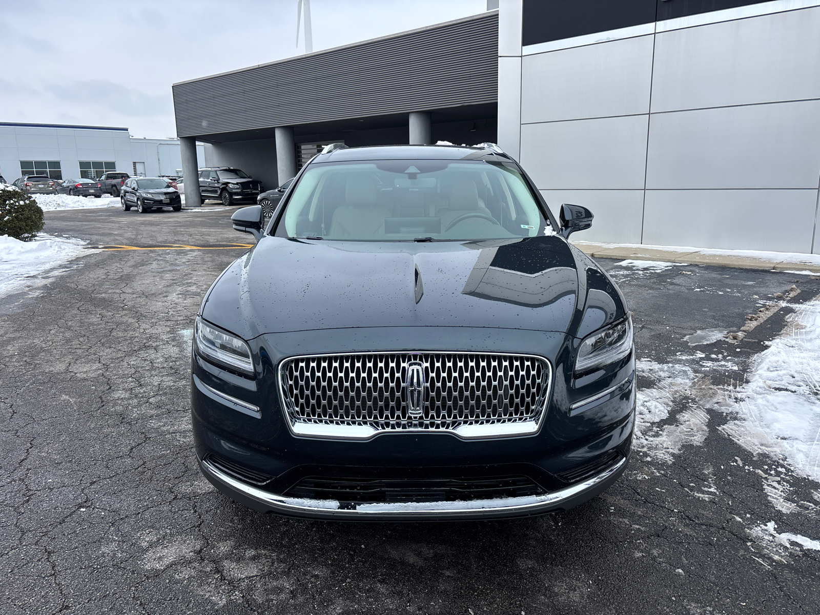 2022 Lincoln Nautilus Standard 2