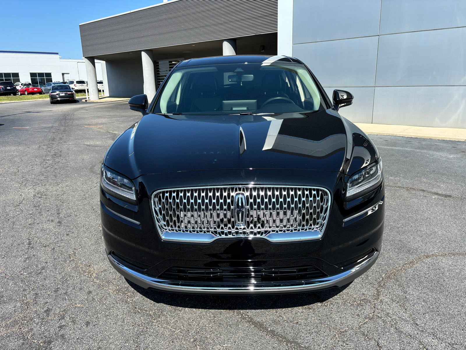 2022 Lincoln Nautilus Standard 2