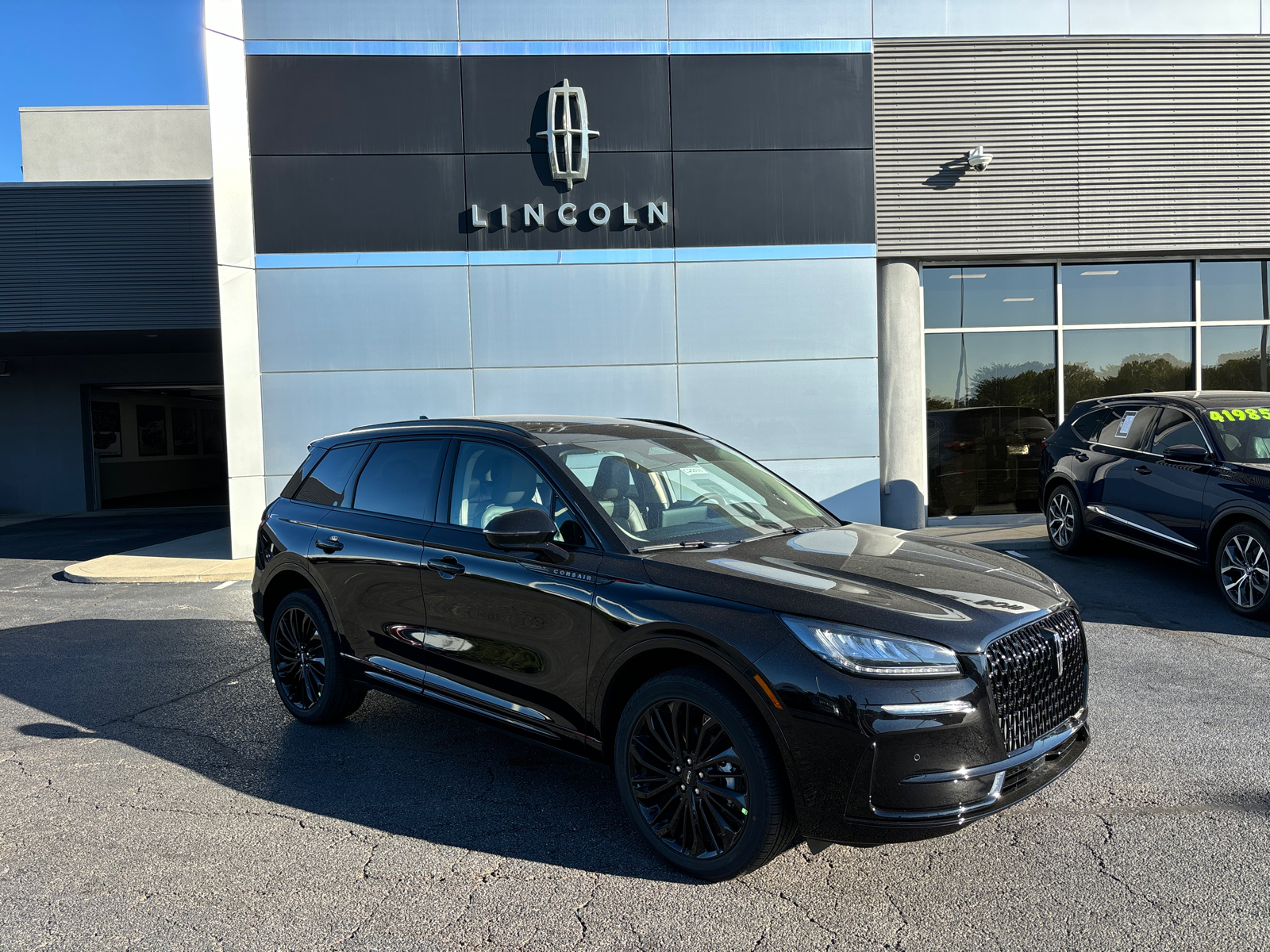 2025 Lincoln Corsair Premiere 1