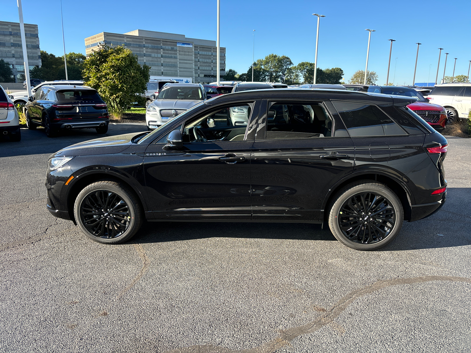 2025 Lincoln Corsair Premiere 4