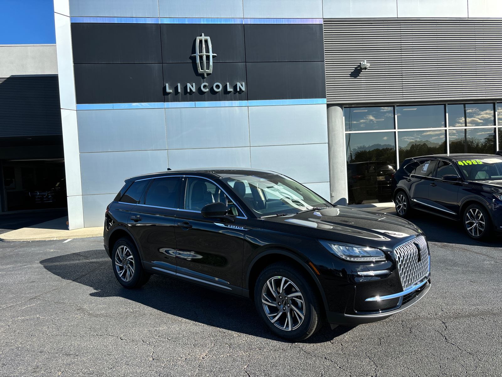 2025 Lincoln Corsair Premiere 1