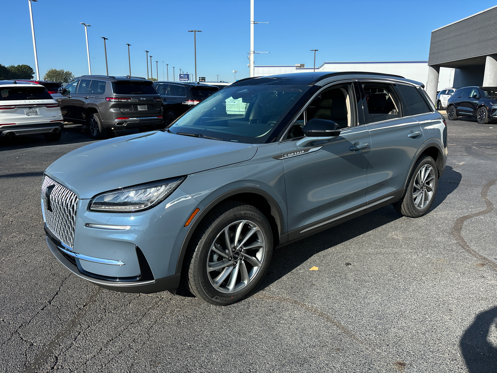 2025 Lincoln Corsair Premiere 3