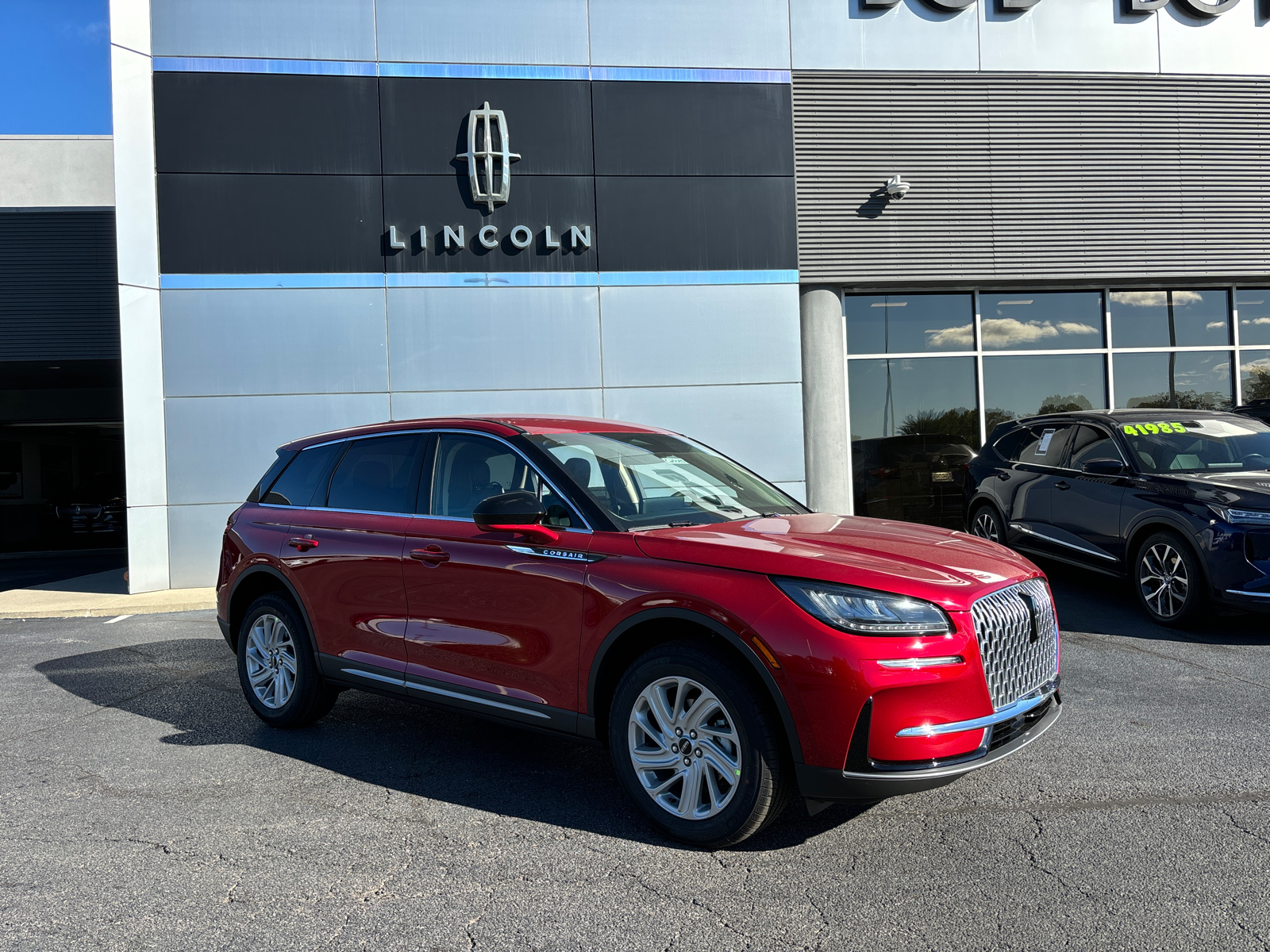 2025 Lincoln Corsair Premiere 1