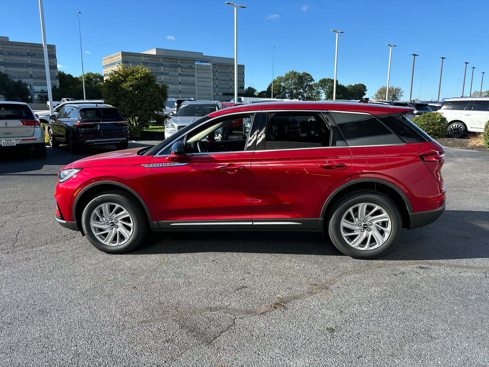 2025 Lincoln Corsair Premiere 4