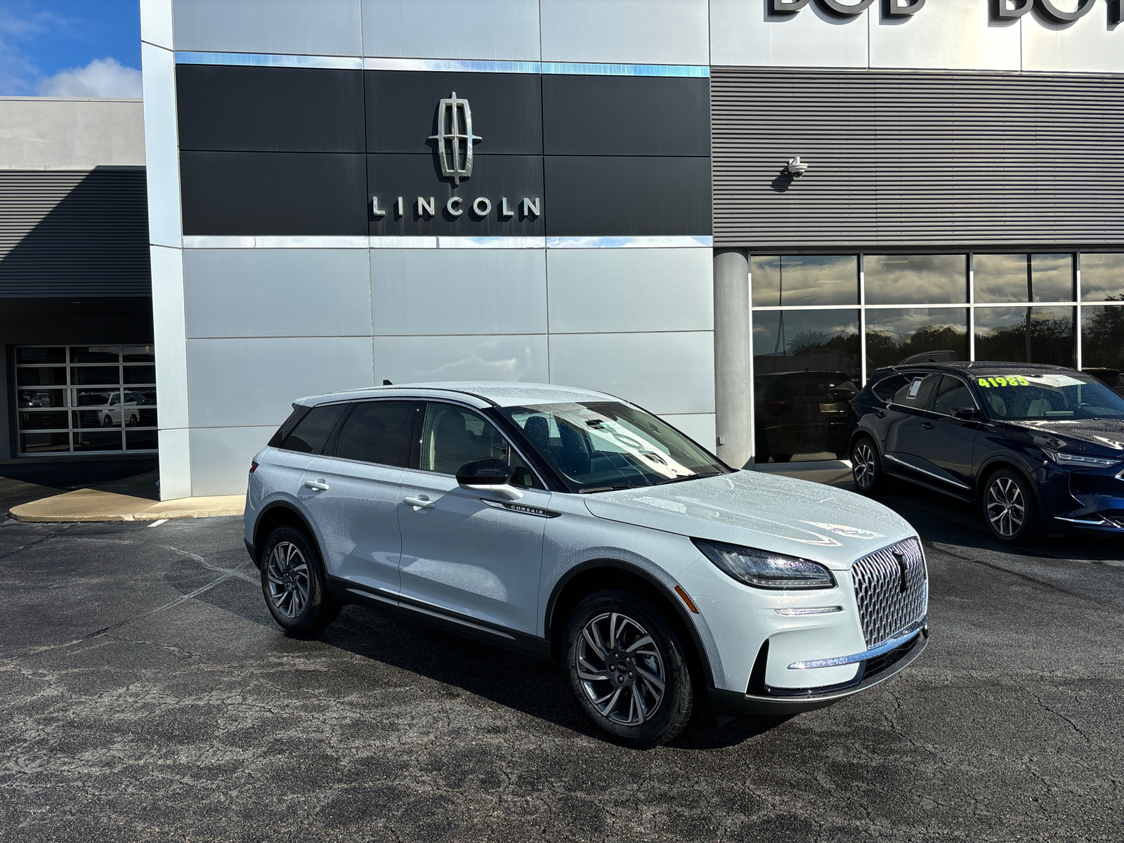 2025 Lincoln Corsair Premiere 1