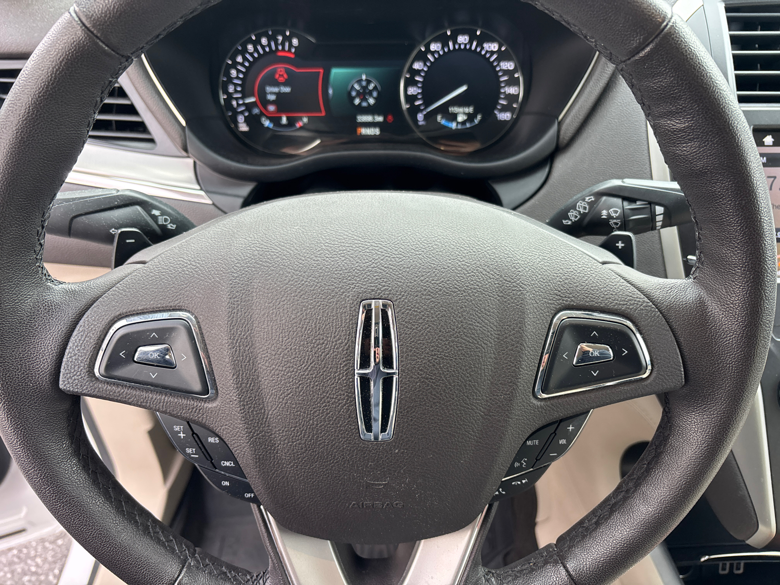 2019 Lincoln MKC Standard 16