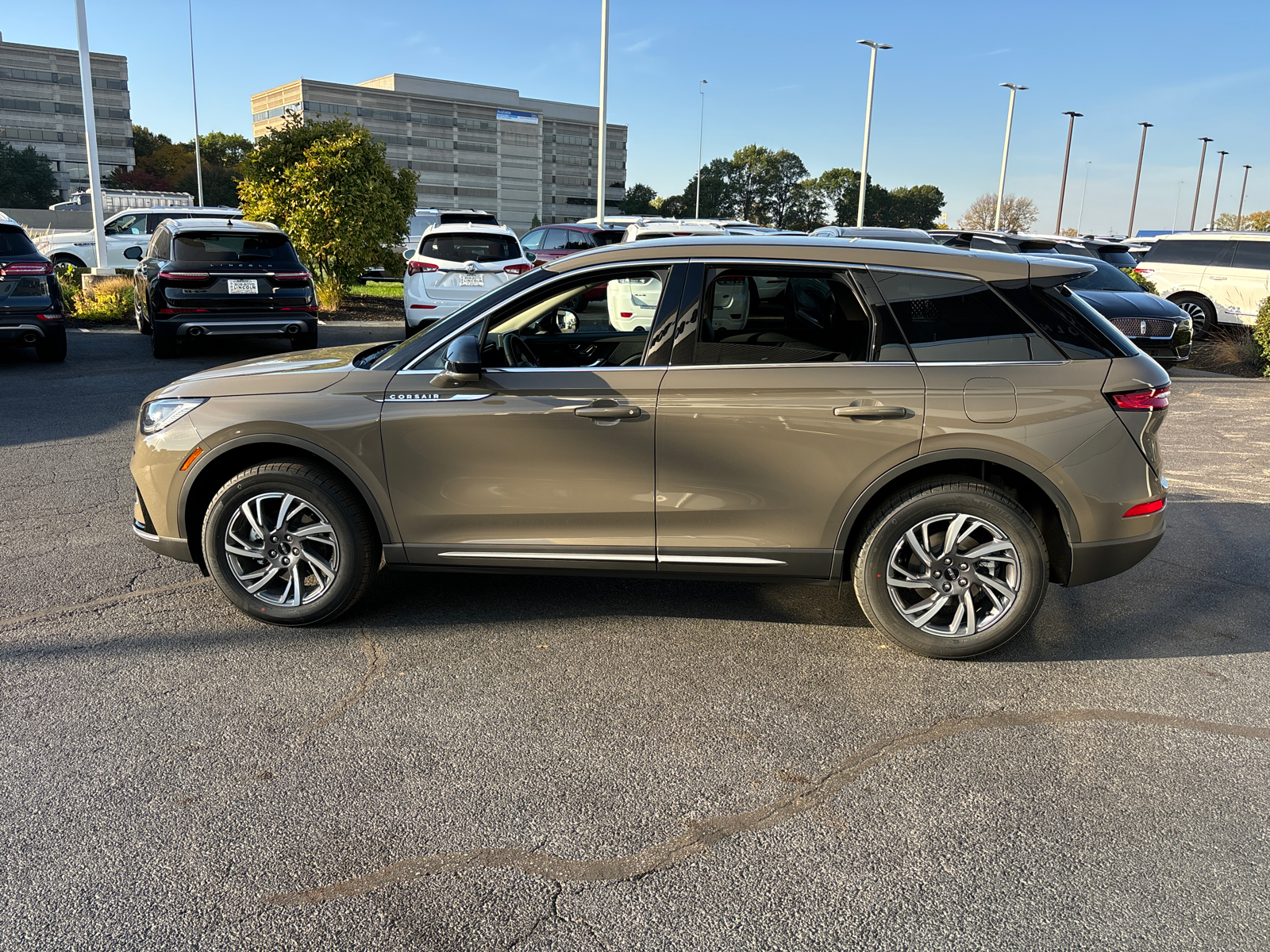 2025 Lincoln Corsair Premiere 4