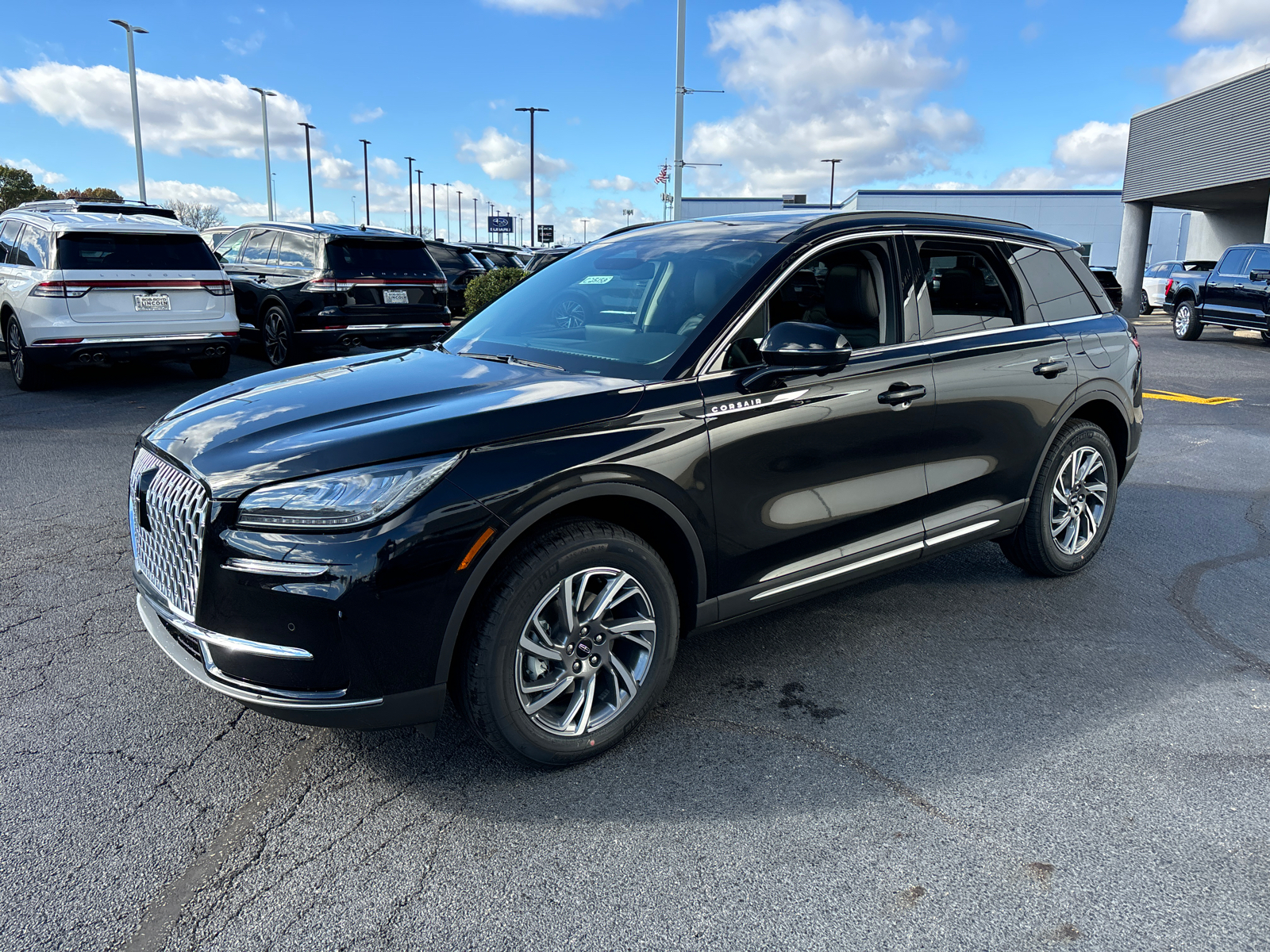 2025 Lincoln Corsair Premiere 3