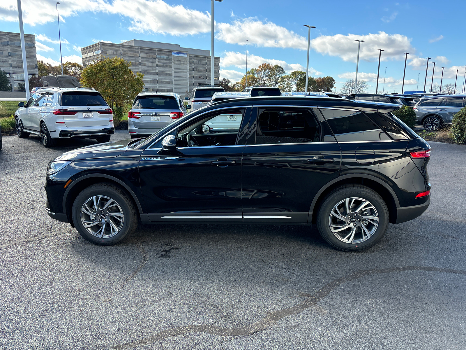 2025 Lincoln Corsair Premiere 4