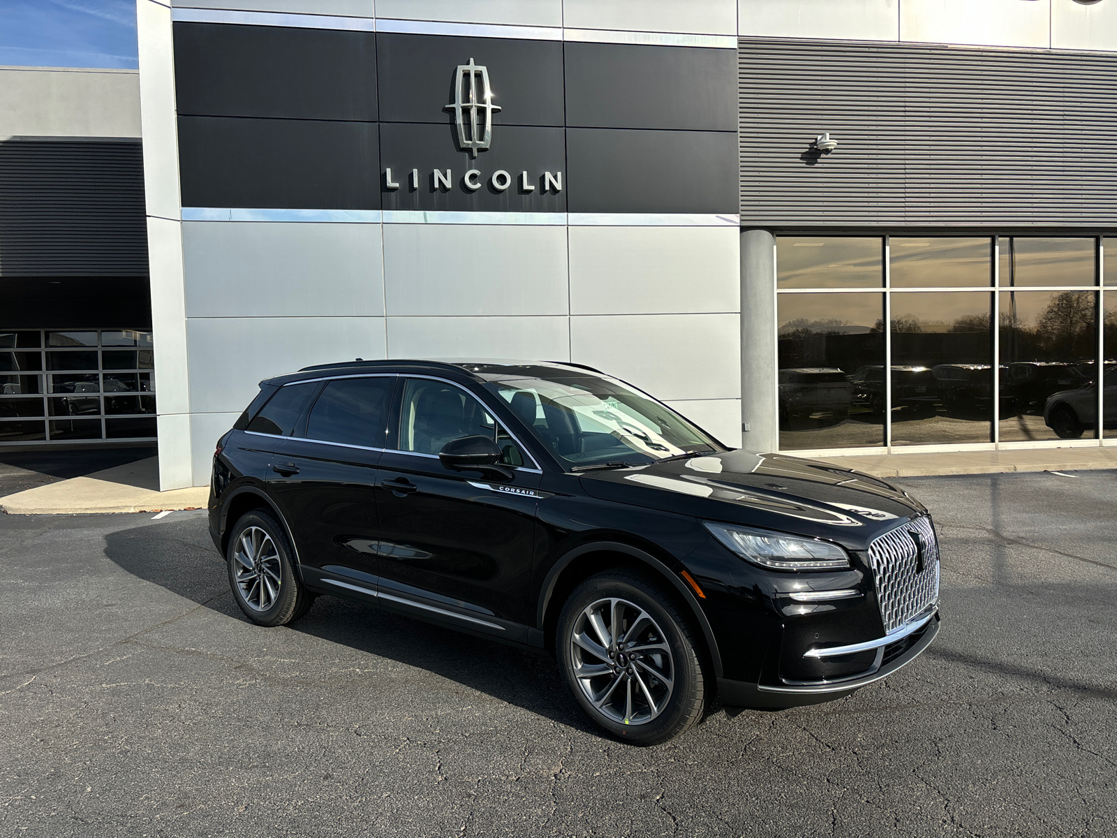 2025 Lincoln Corsair Premiere 1