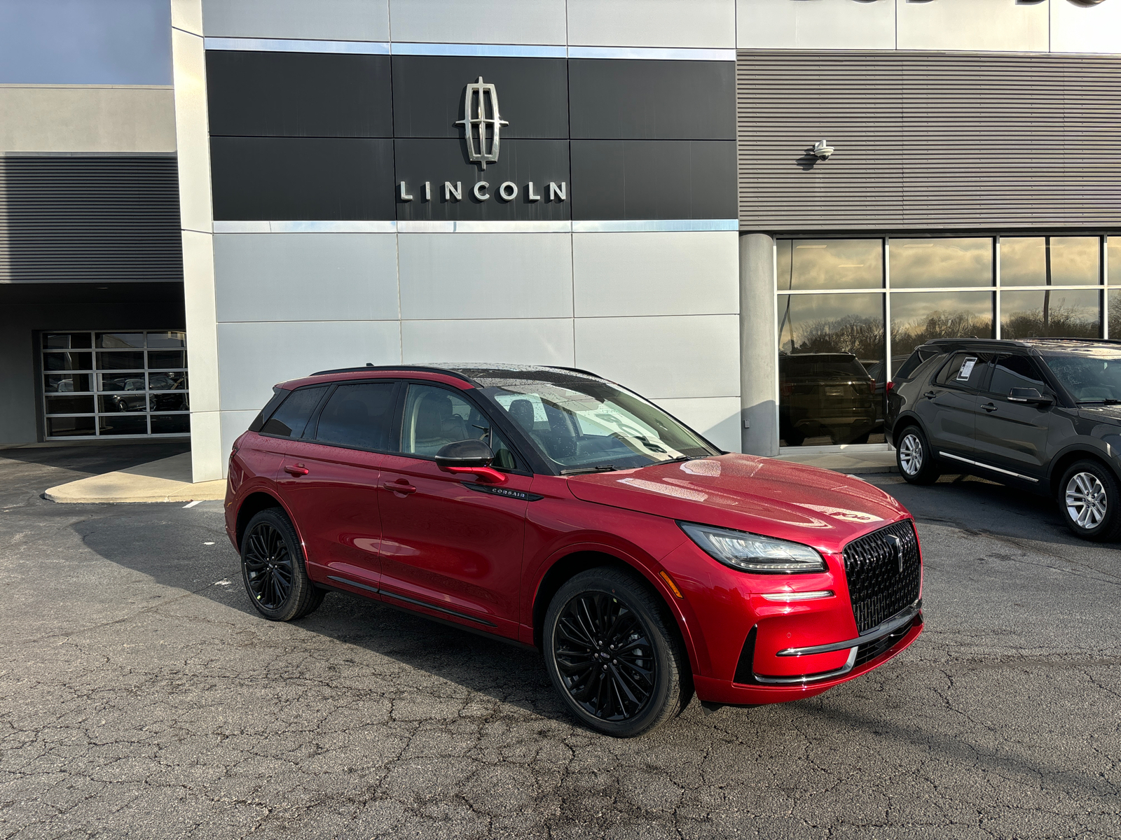 2025 Lincoln Corsair Premiere 1