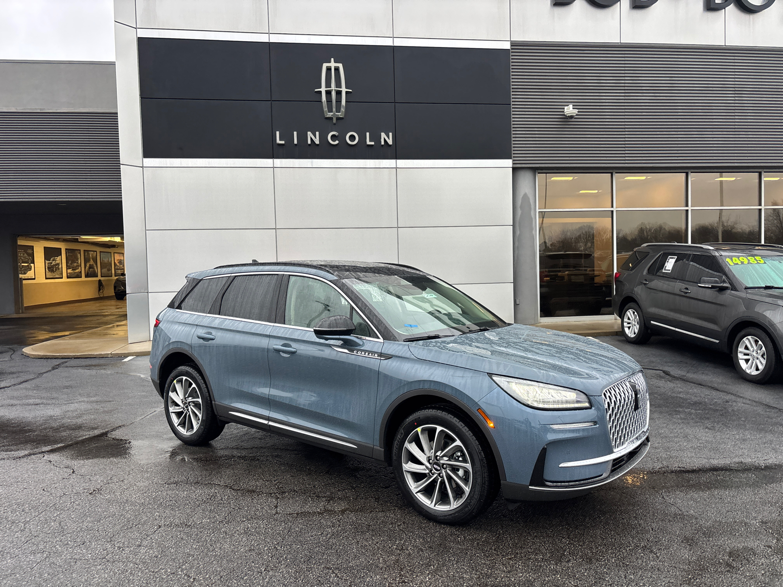 2025 Lincoln Corsair Premiere 1