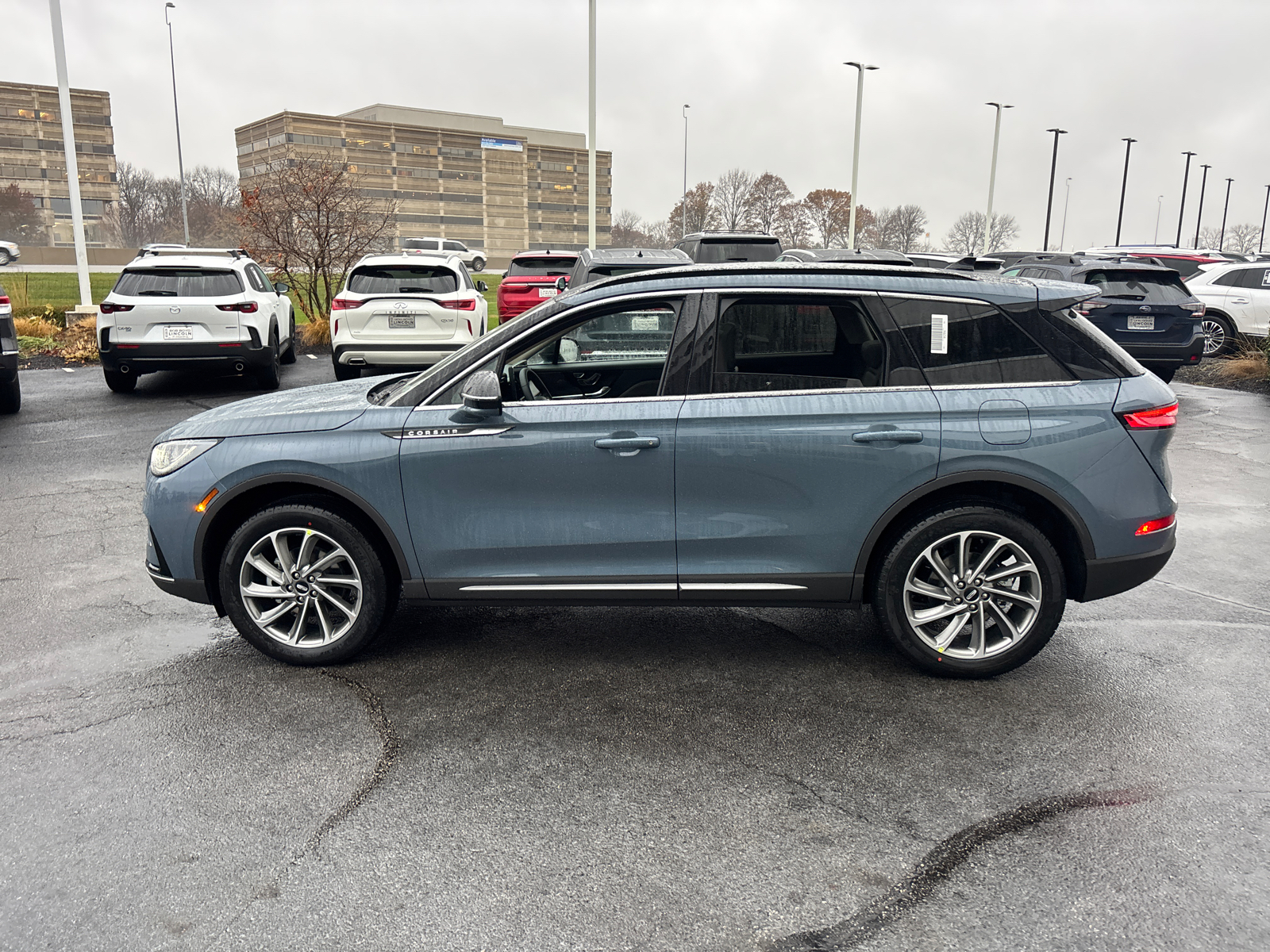 2025 Lincoln Corsair Premiere 4