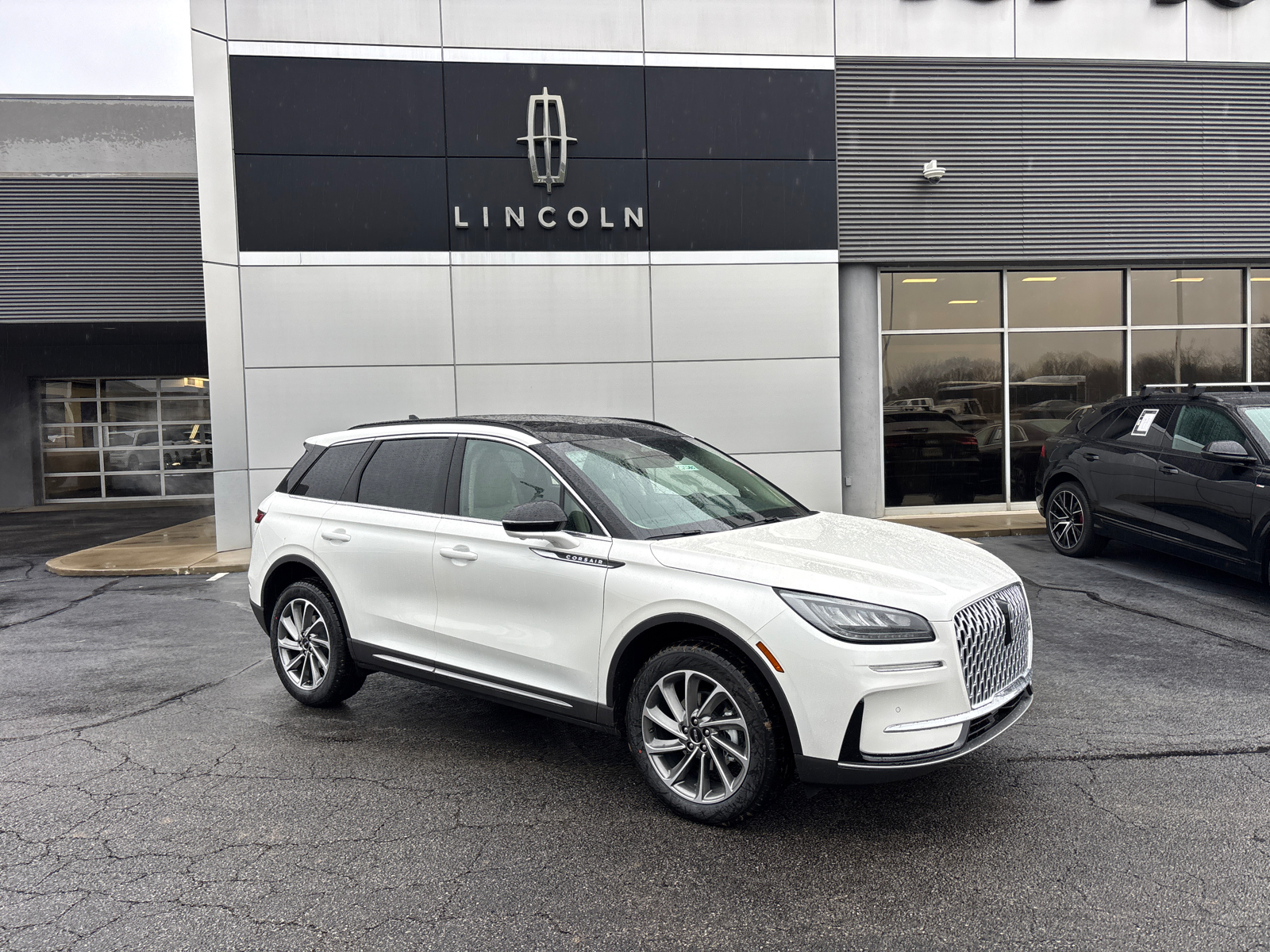 2025 Lincoln Corsair Premiere 1