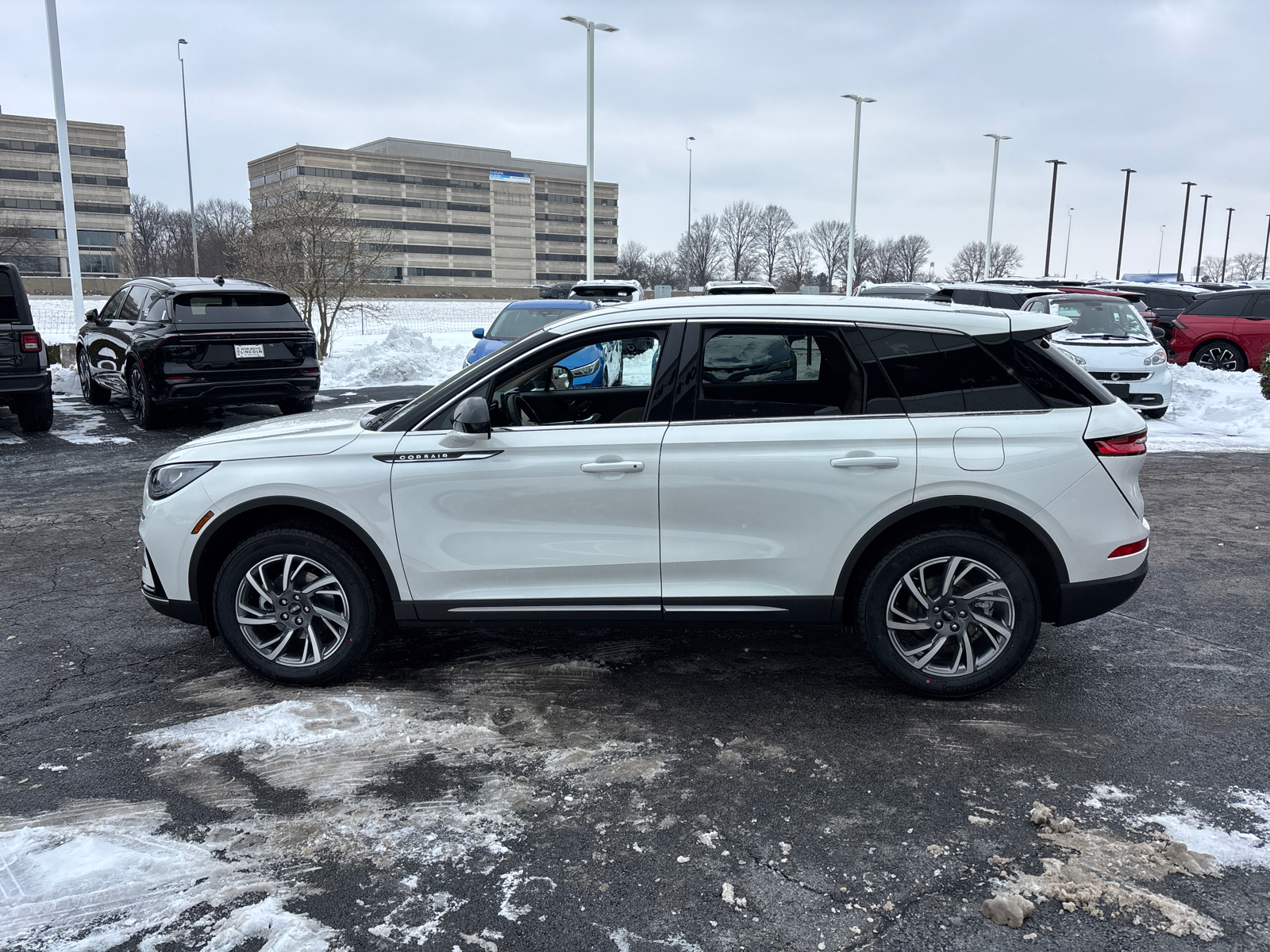 2025 Lincoln Corsair Premiere 4