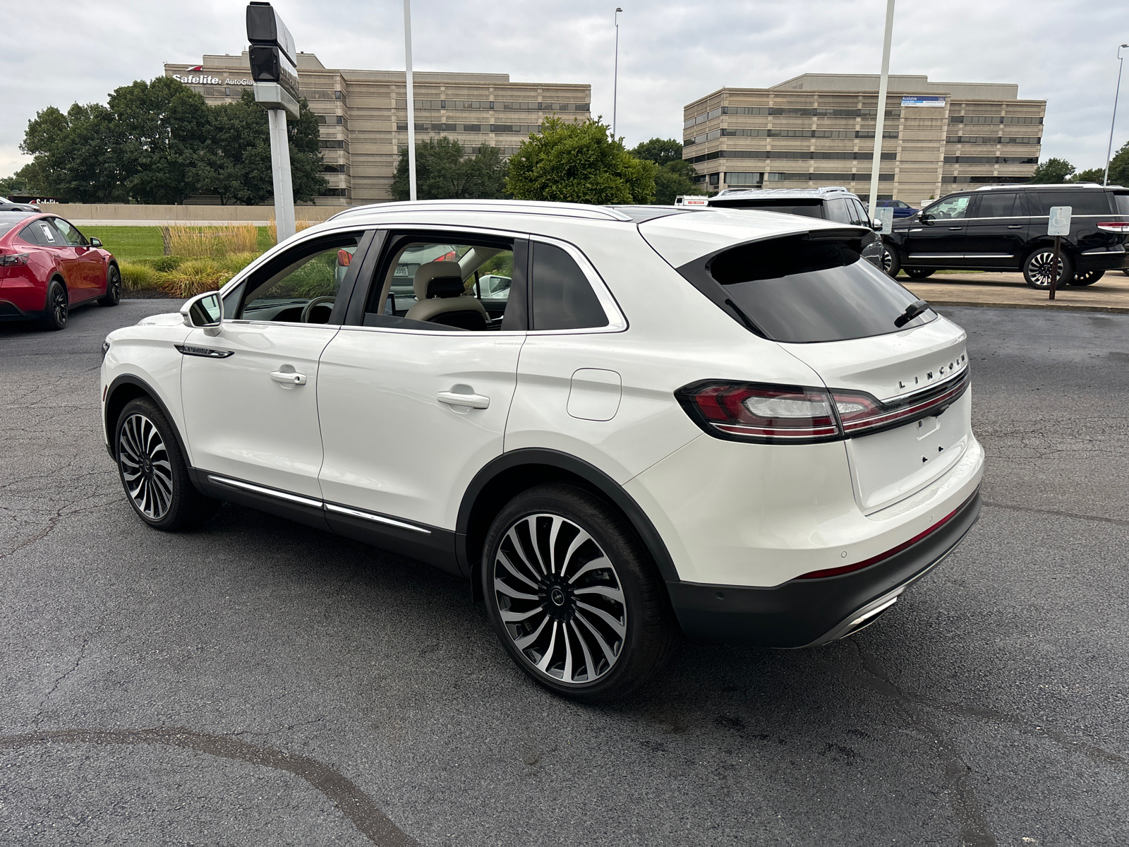 2021 Lincoln Nautilus Black Label 5