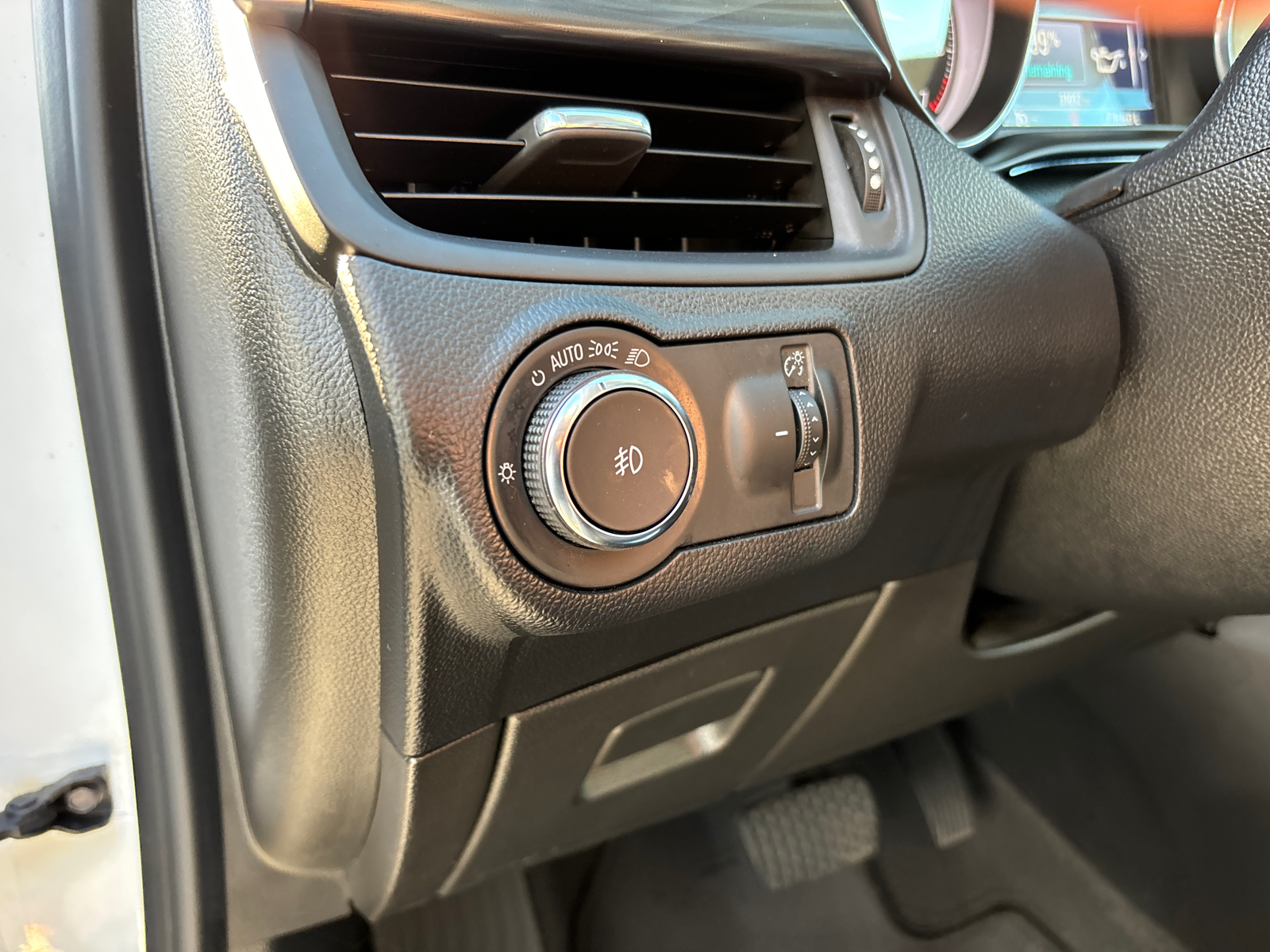 2019 Buick Envision Essence 15