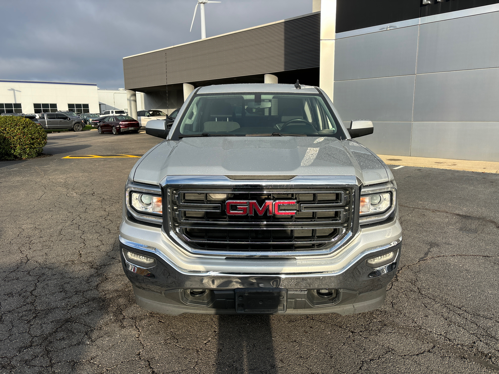 2017 GMC Sierra 1500 SLE 2