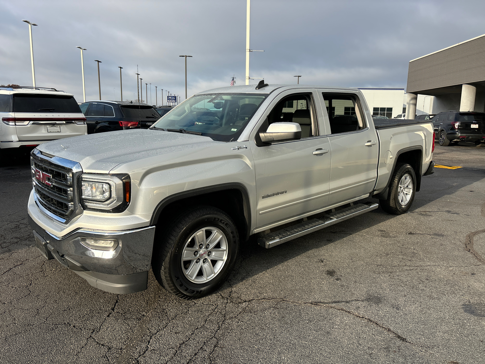 2017 GMC Sierra 1500 SLE 3