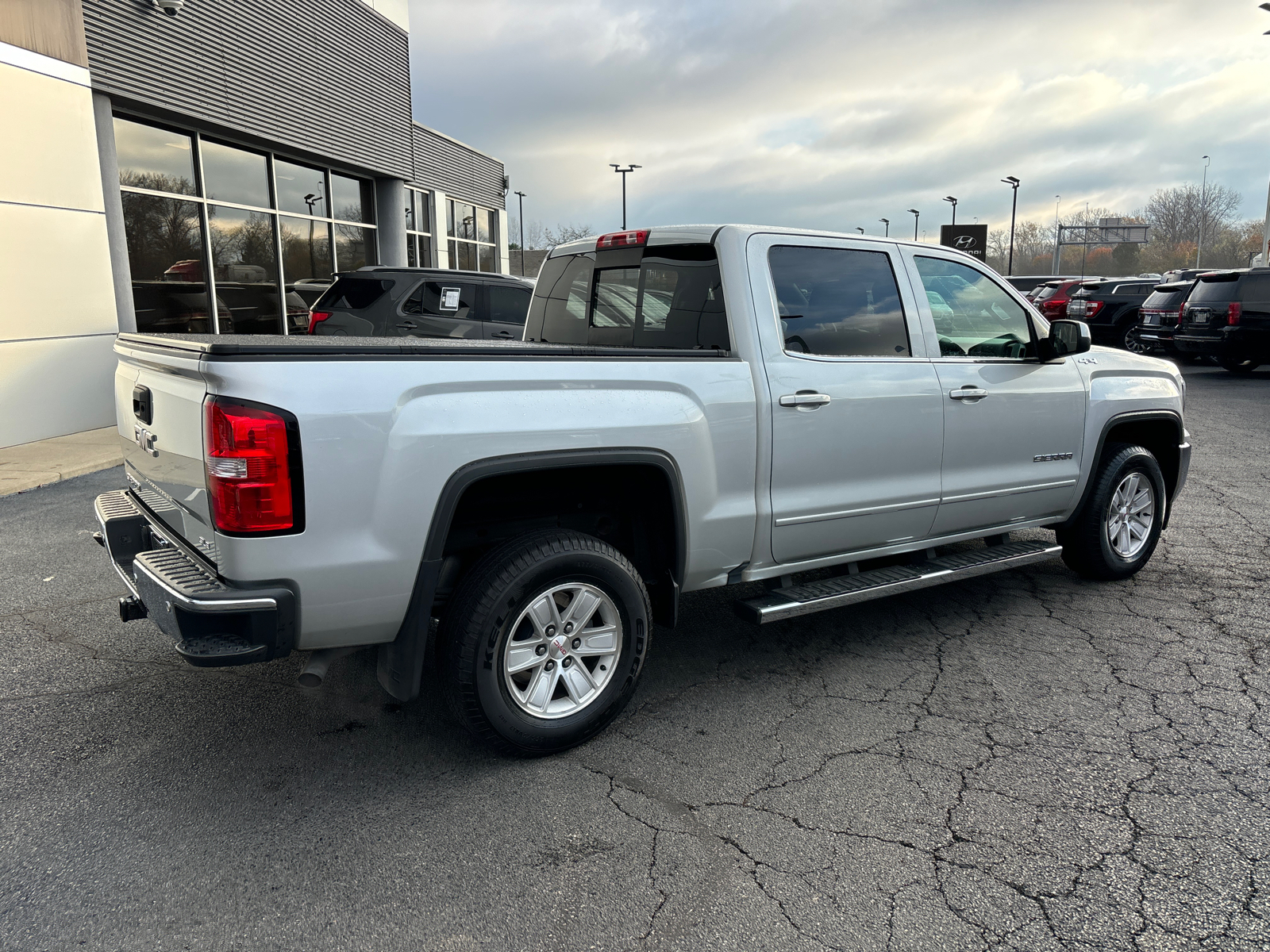 2017 GMC Sierra 1500 SLE 7