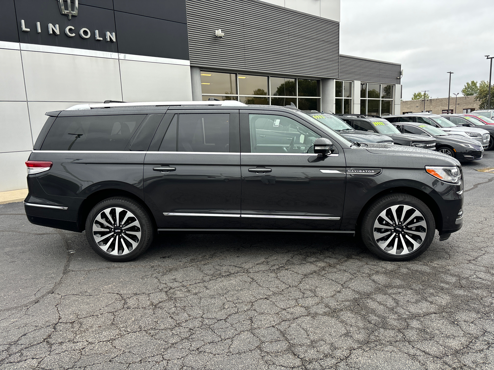 2024 Lincoln Navigator L Reserve 8