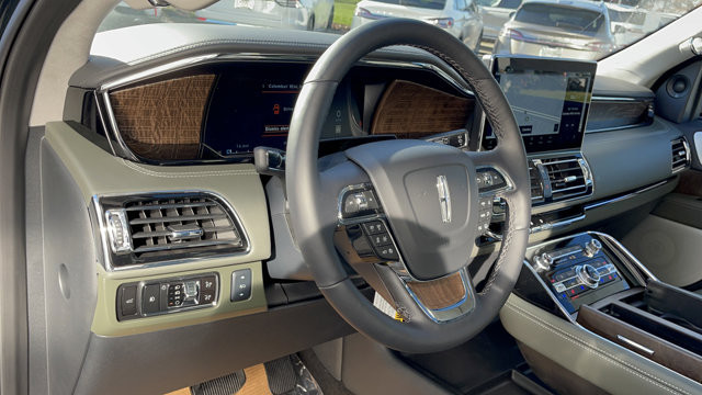 2024 Lincoln Navigator Black Label 16