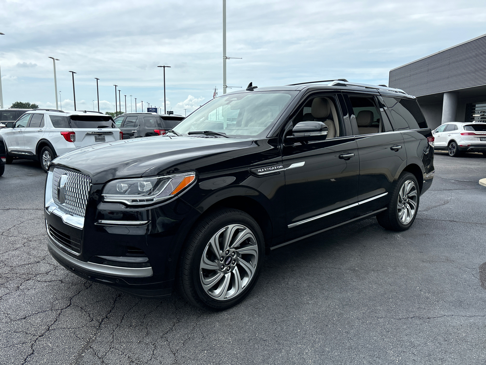 2023 Lincoln Navigator Reserve 3