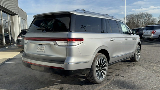 2024 Lincoln Navigator L Reserve 4