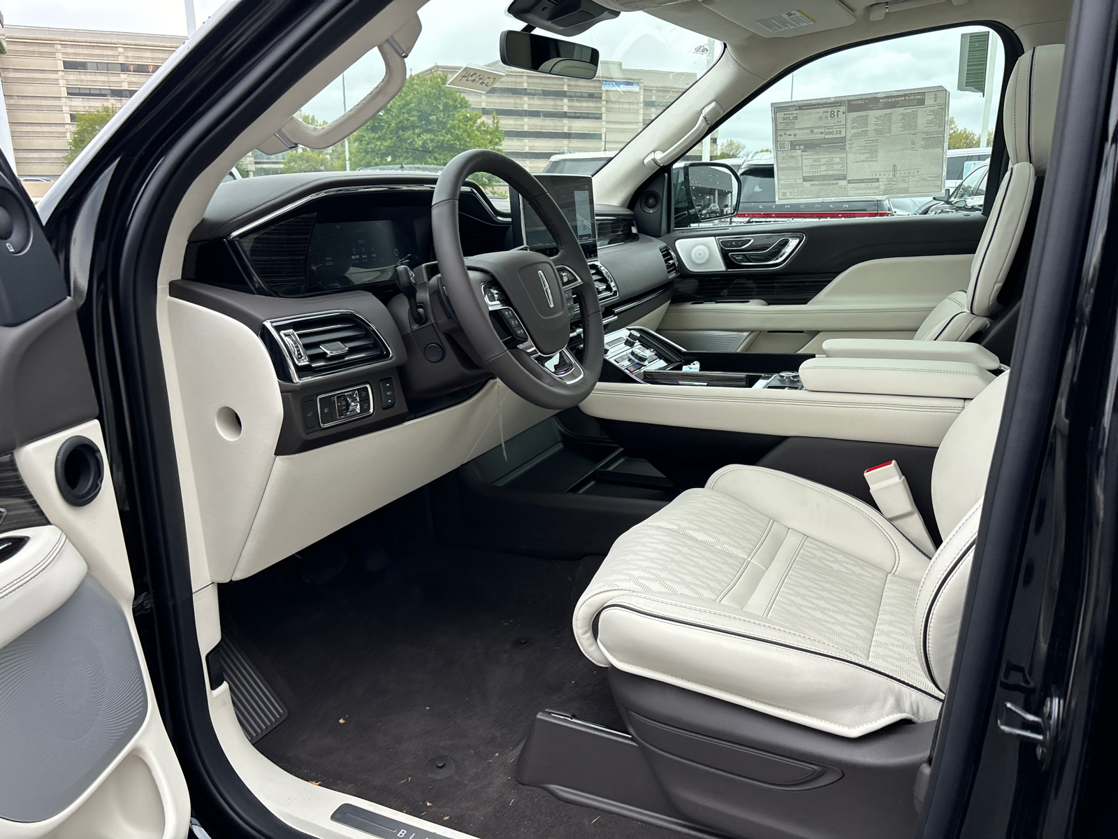 2024 Lincoln Navigator L Black Label 25