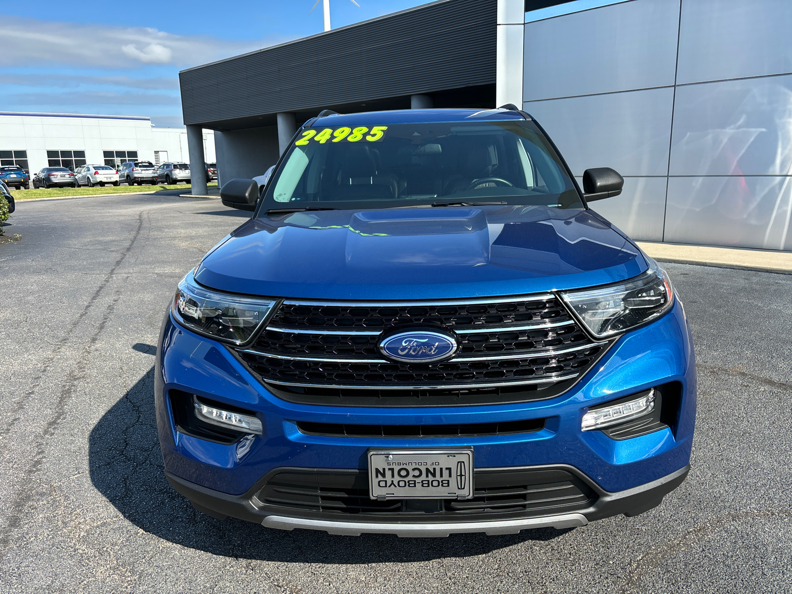 2020 Ford Explorer XLT 2