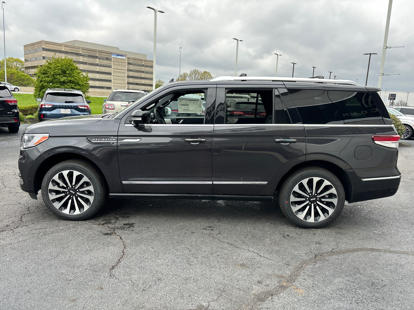 2024 Lincoln Navigator Reserve 4