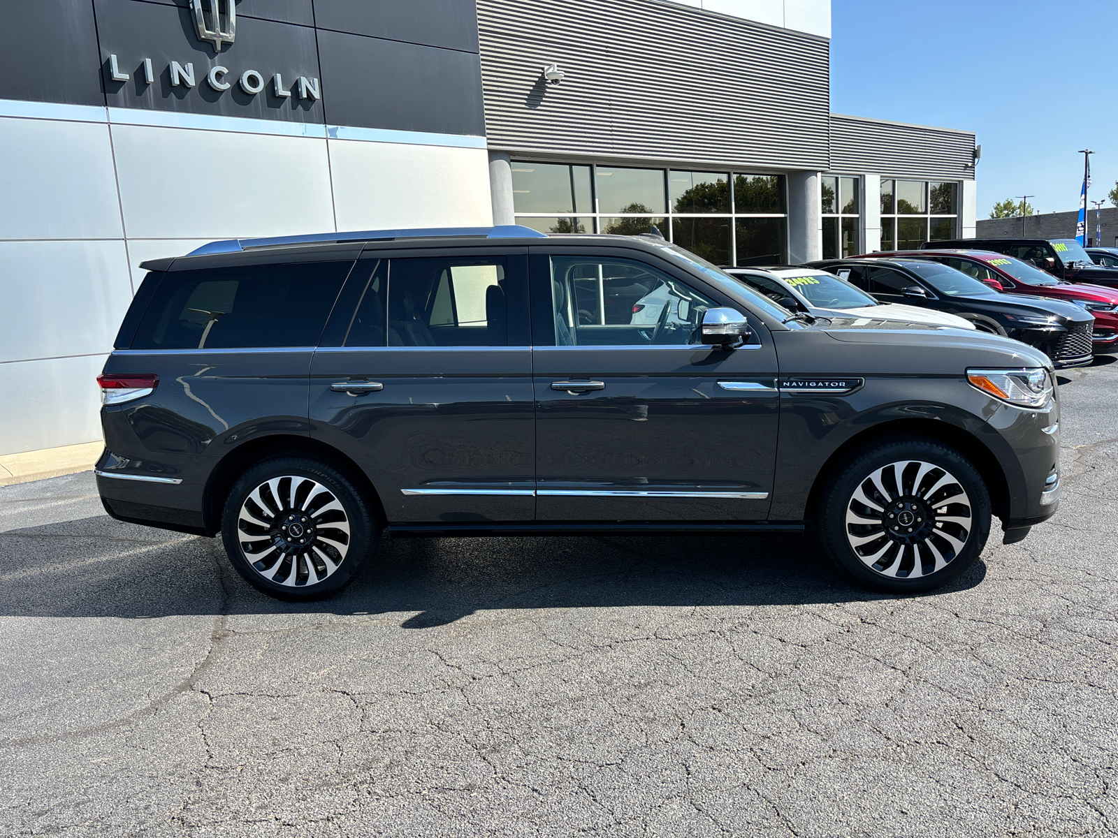 2022 Lincoln Navigator Black Label 8