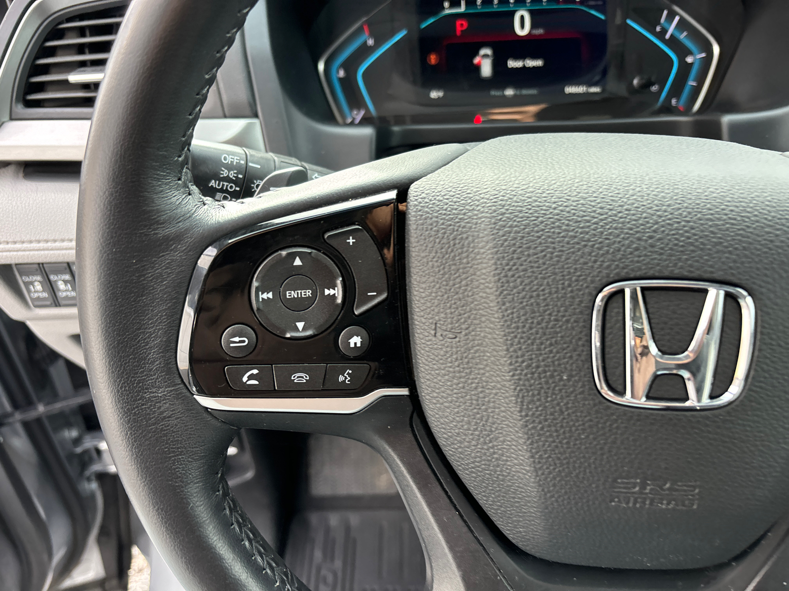 2019 Honda Odyssey  17