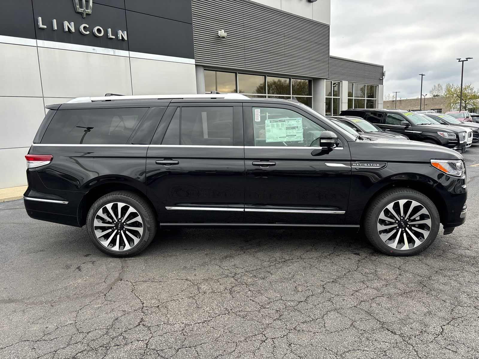 2024 Lincoln Navigator L Reserve 7