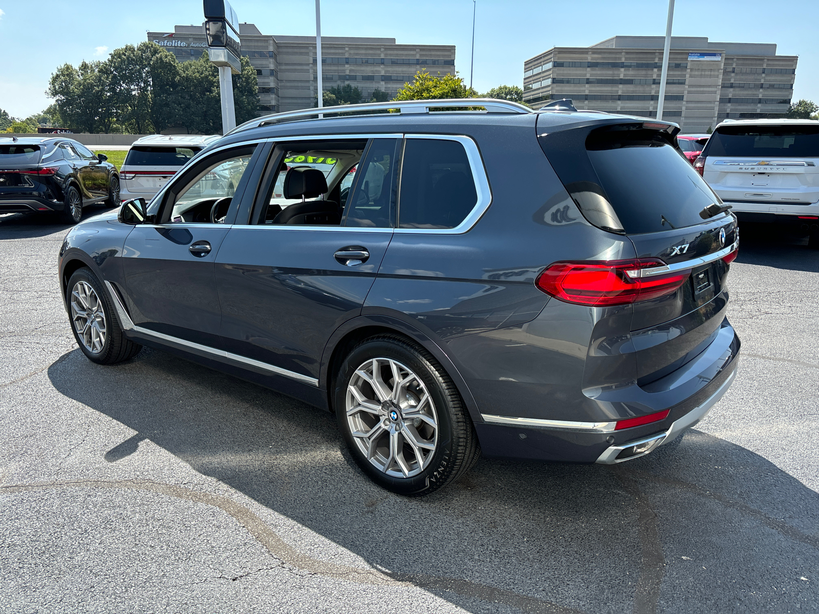 2022 BMW X7 xDrive40i 5